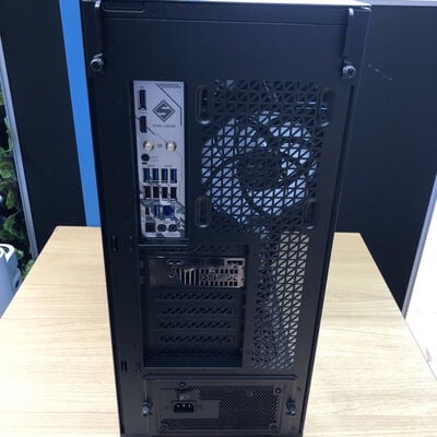 【甲府飯田店】中古  自作パソコン(Ryzen 7 9850X3D/32GB/SSD500GB/RX9070XT/W11H) 4720003099 