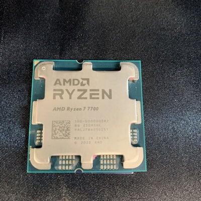 【横浜駅前店】中古  AMD Ryzen 7 7700 (AM5/3.8GHz/40M/C8/T16/65W) 1460024624 
