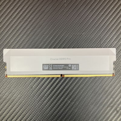 【富士青葉店】中古  Crucial CP2K16G64C38U5W(DDR5 PC5-51200 16GB) 5070001700 