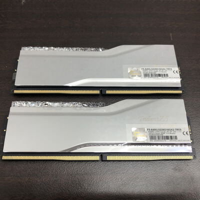 【福山ココローズ店】中古  16GB 2枚組(合計32GB) PC5-51200/DDR5-6400 デスクトップ用 190885 