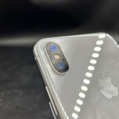 【大須店】中古  【SIMロック解除済み】【docomo】 iPhoneX 64GB (シルバー) MQAY2J/A 155243 