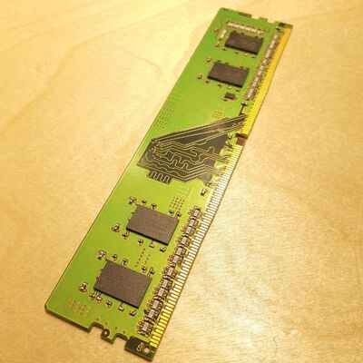 【鹿児島店】中古  PC4-25600 8GB デスクトップ用_ 184899 