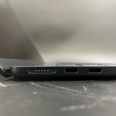 【大須店】中古  Apple MacBook Air 2022 Z1610004G（Apple M2/16GB/SSD512GB/-/Intel HD Graphics 5000/13.6/2560 x 1664 Retina/Wi-Fi) 174905 