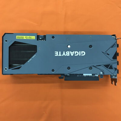 【なんば店】中古  GIGABYTE GV-R76GAMING OC-8GD (RX7600 8G) 162746 