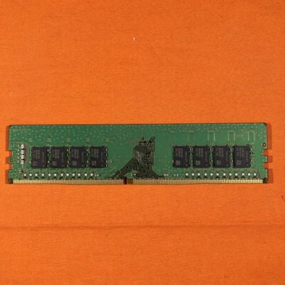 【なんば店】中古  PC4-19200 16GB デスクトップ用 135639 