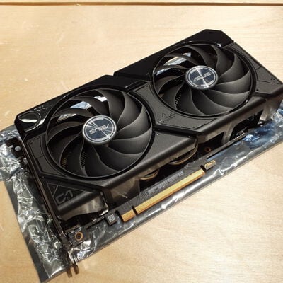 【鹿児島店】中古  ASUS DUAL-RX7600-O8G (RX7600 8G) 162752 