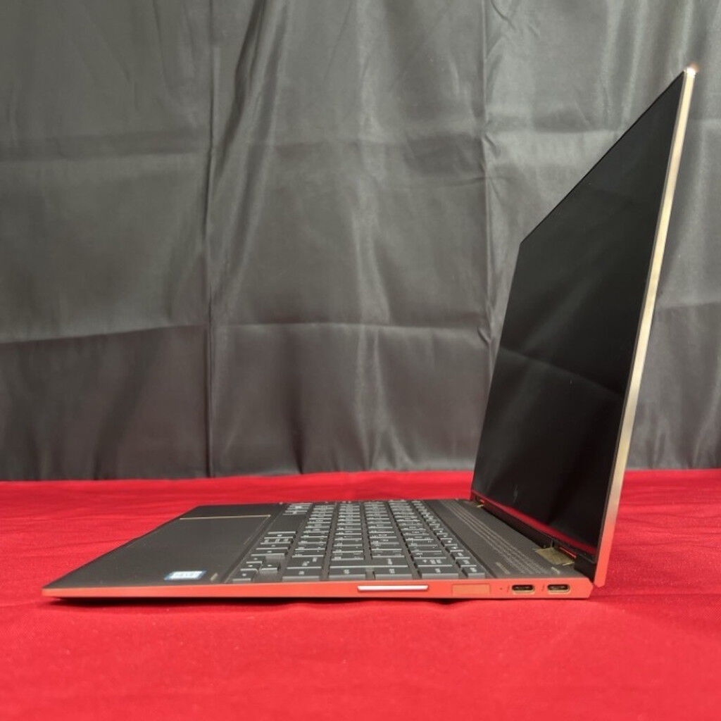 中古 HP Spectre x360 Convertible 13-ae0xx(i7-8550U/16GB/SSD1TB