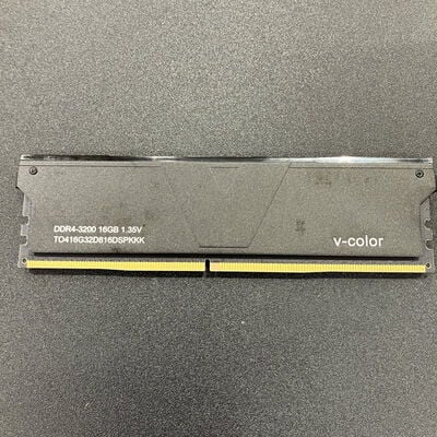 【熊本浜線店】中古  PC4-25600 16GB デスクトップ用(DDR4-3200) 140728 