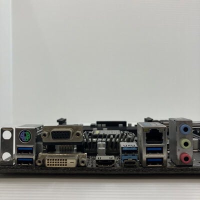 【秋葉原本店】中古  ASRock Z370 Pro4 (Z370 1151 ATX DDR4) 136208 