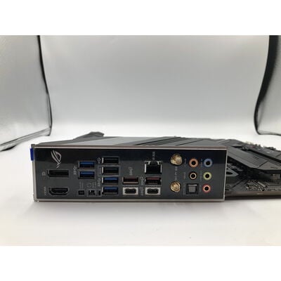 【水戸赤塚店】中古  ASUS ROG STRIX Z590-F GAMING WIFI(Z590 1200 ATX) 144850 