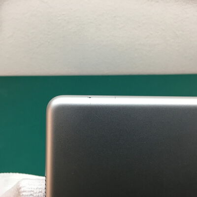 【佐賀南部バイパス店】中古  【SIMロック解除済み】【au】Apple iPad (2017) Wi-Fi + Cellular 32GB シルバー 整備済み再生品 NP1L2J/A 164188 