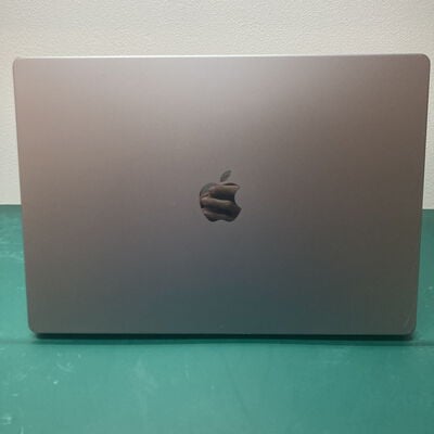 【浦添城間店(沖縄)】中古  Apple MacBookPro 16インチ (M1　Max/1TB/32GB/32コアGPU)　スペースグレイ　MK1A3J/A (Late 2021)  3280019772 