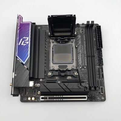 【甲府飯田店】中古  ASRock B850I Lightning WiFi (B850 AM5 mITX DDR5) 175465 