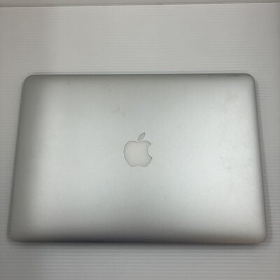 【秋葉原本店】中古  Apple MacBook Air 13インチ 2017 Core i5 1.8GHz/8GB/128GB SSD MQD32J/A 135881 