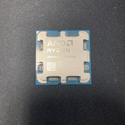 【大宮店】中古  AMD Ryzen 7 9800X3D (AM5/4.7/104M/C8/T16/120W) 172566 