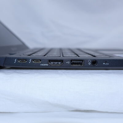 【通販センター】中古  Dynabook G83/MY A6G4MYK8121A(Intel Core Ultra 7 155U/16GB DDR5 (PC5)/SSD512GB/なし/オンボード/13.3/1920x1080/Wi-Fi/W11H64 MAR) 201729 