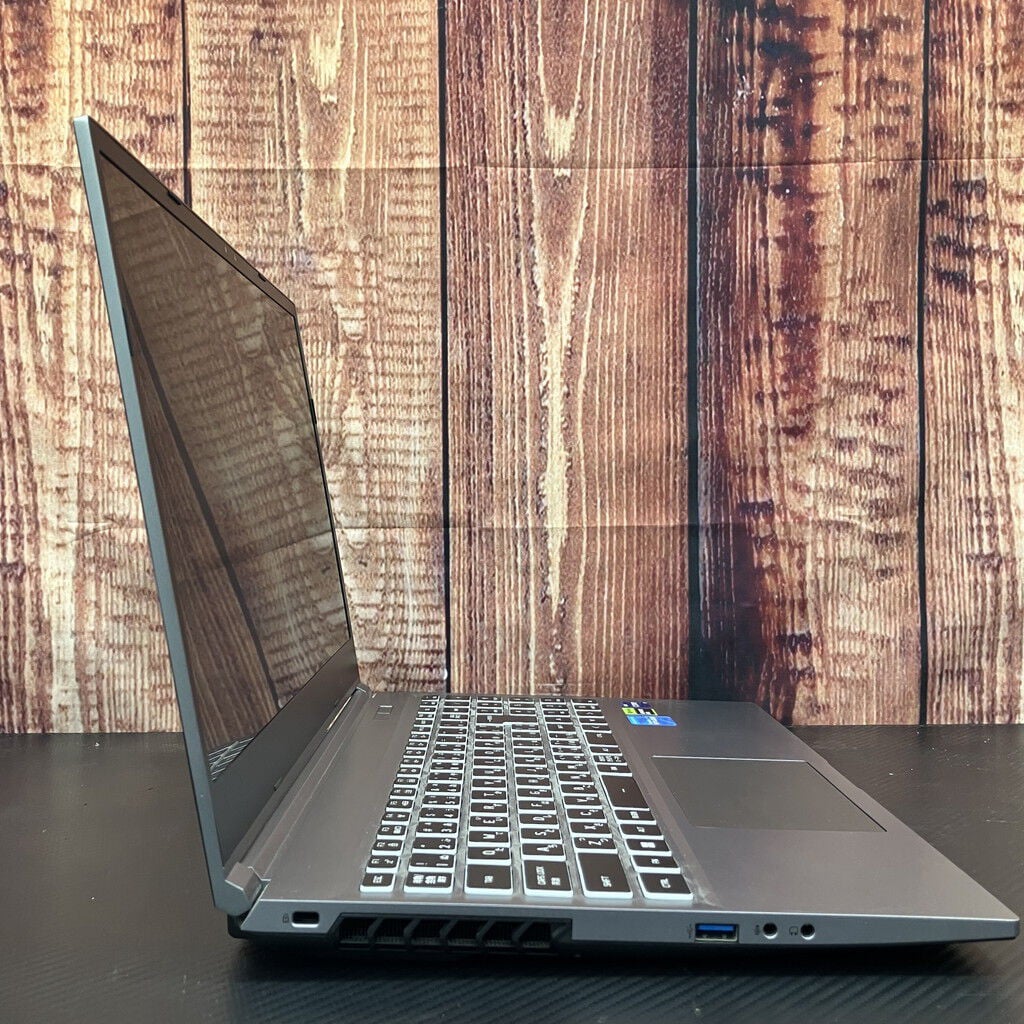 中古 THIRDWAVE raytrek R5-RL5(i7-13700HX/32GB/SSD1TB/RTX4060/W11H