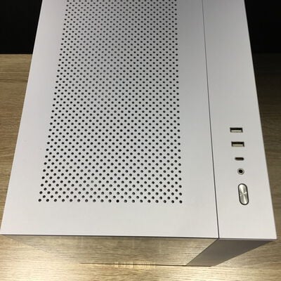 【松山環状枝松店】中古  自作PC (Corei7-13700K/32GB/SSD1TB/無し/RTX4070Ti 12GB/W11H) 4560001279 