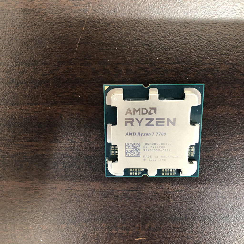 中古 AMD Ryzen 7 7700 (AM5/3.8GHz/40M/C8/T16/65W) 1460024624