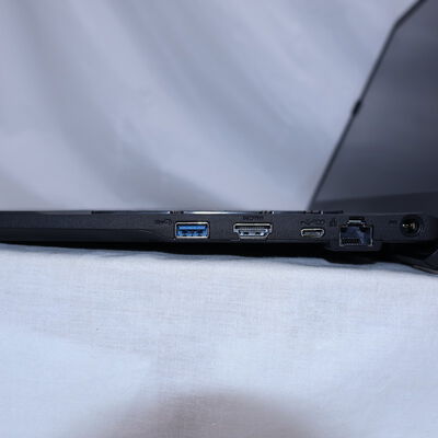【通販センター】中古  Fujitsu FMV note E WE1-K3(Intel Core i7 1355U/16GB DDR4 (PC4)/SSD512GB/なし/オンボード/15.6/1920x1080/Wi-Fi/W11H64 MAR) 204100 