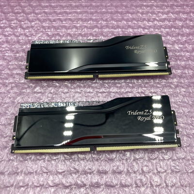 【熊本浜線店】中古  16GB 2枚組(合計32GB) PC5-51200/DDR5-6400 デスクトップ用 190885 