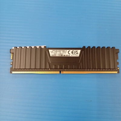 【大須店】中古  PC4-21300 8GB デスクトップ用(DDR4-2666) 126165 