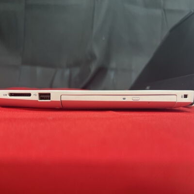 【静岡東瀬名店】中古  DELL Inspiron 5570(Corei5-8250U/8GB/SSD256GB/DVD-MULTI/オンボード/15.6/1920x1080/W11H) 5140001135 