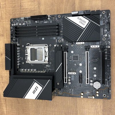 【宇都宮鶴田店】中古  MSI PRO X670-P WIFI (X670 AM5 ATX DDR5) 152474 