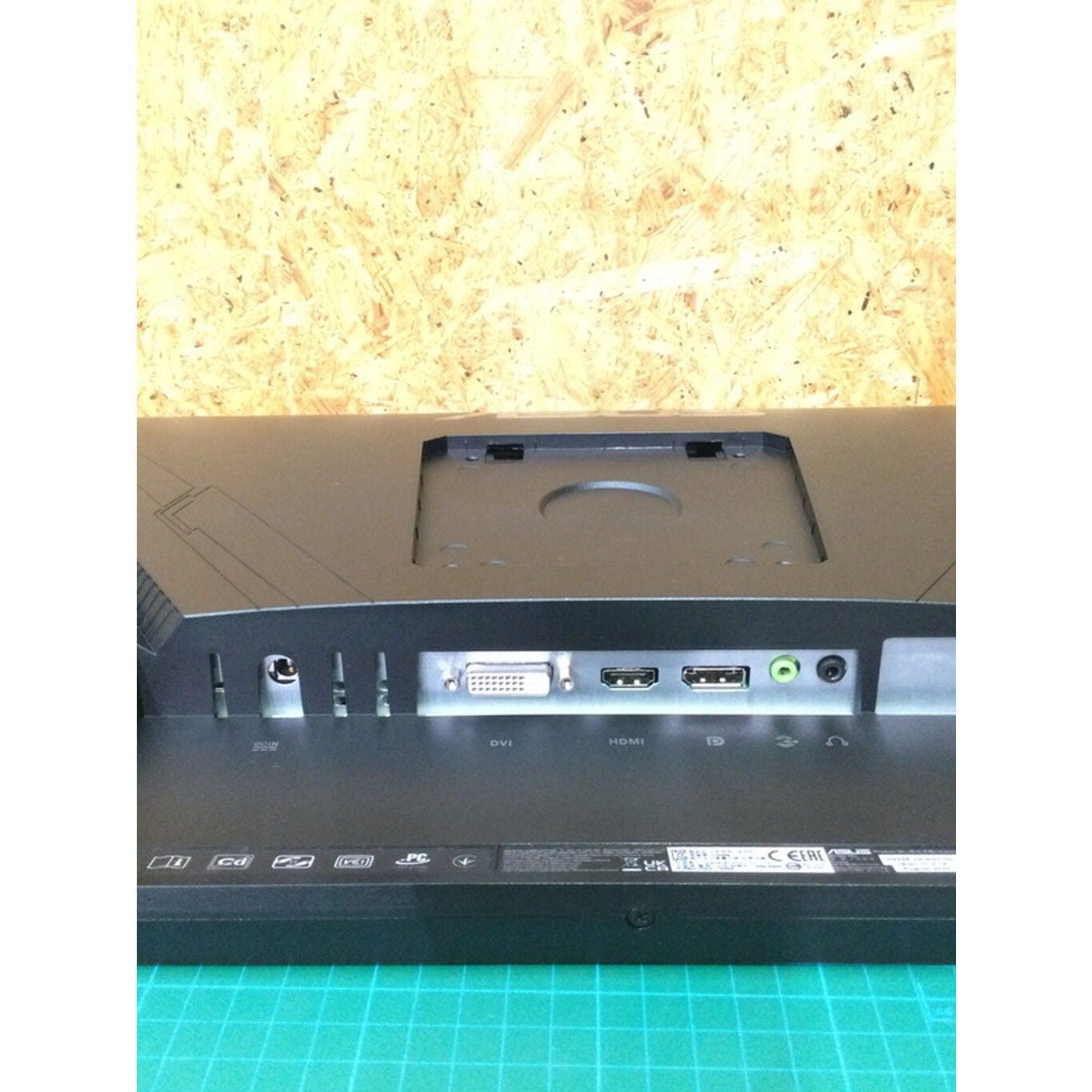 中古 ASUS VG258QR-J (24.5インチ：FHD：TN：165Hz) 4510001891