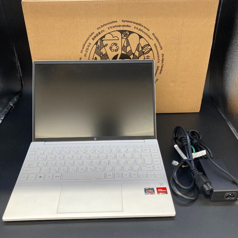 中古 HP Pavilion Aero Laptop 13-be2006AU(AMD Ryzen 5 7535U