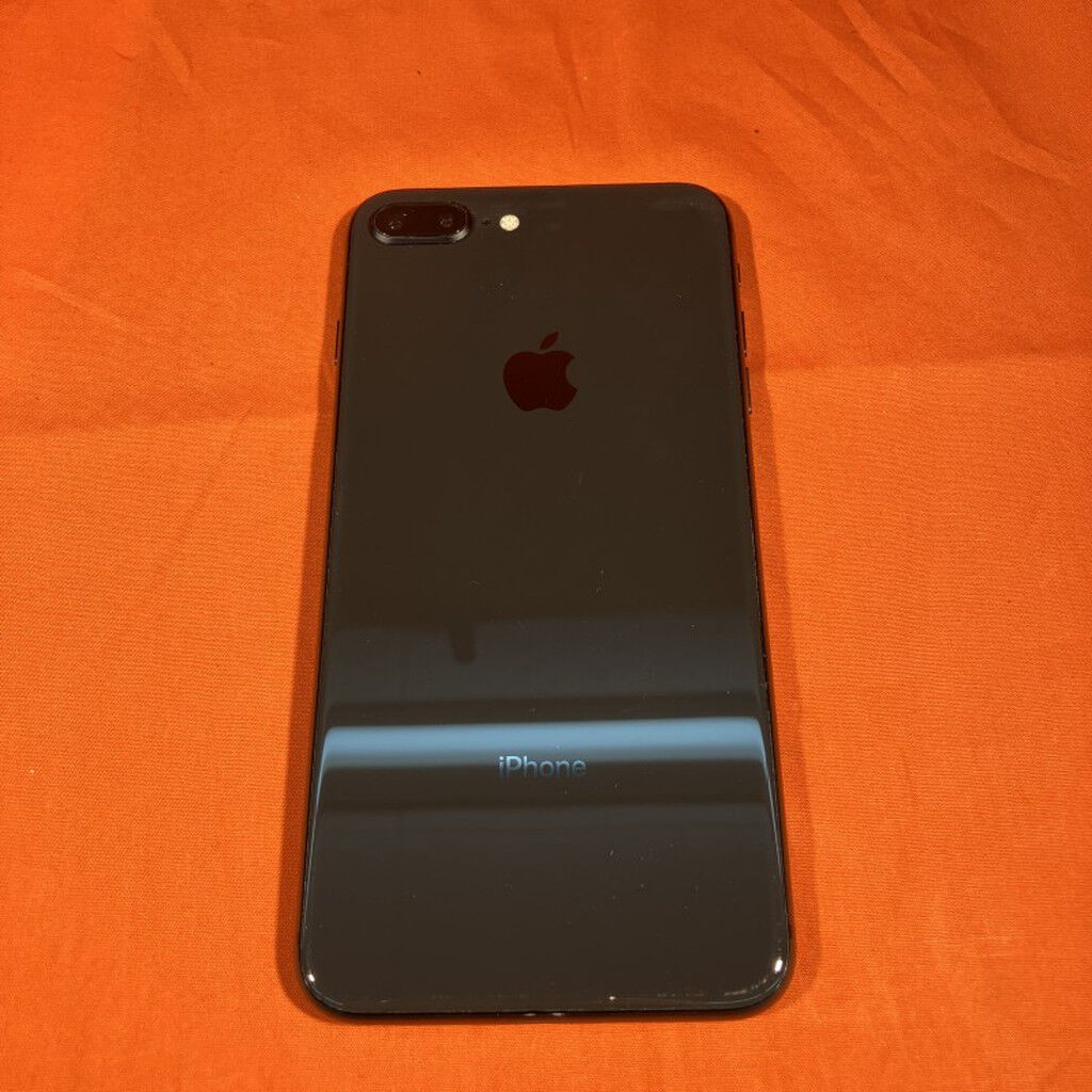 中古 【SIMロック解除済み】【au】 iPhone8 Plus 64GB (スペース