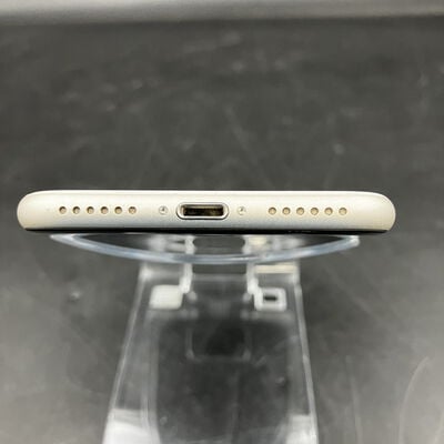 【大須店】中古  【au版SIMフリー】Apple iPhoneSE 4.7インチ (第3世代) 64GB (スターライト) MMYD3J/A 154840 