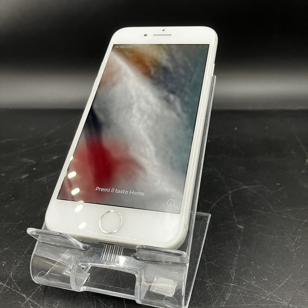 中古 【SIMロック解除済み】【au】 iPhone7 32GB (シルバー)MNCF2J/A