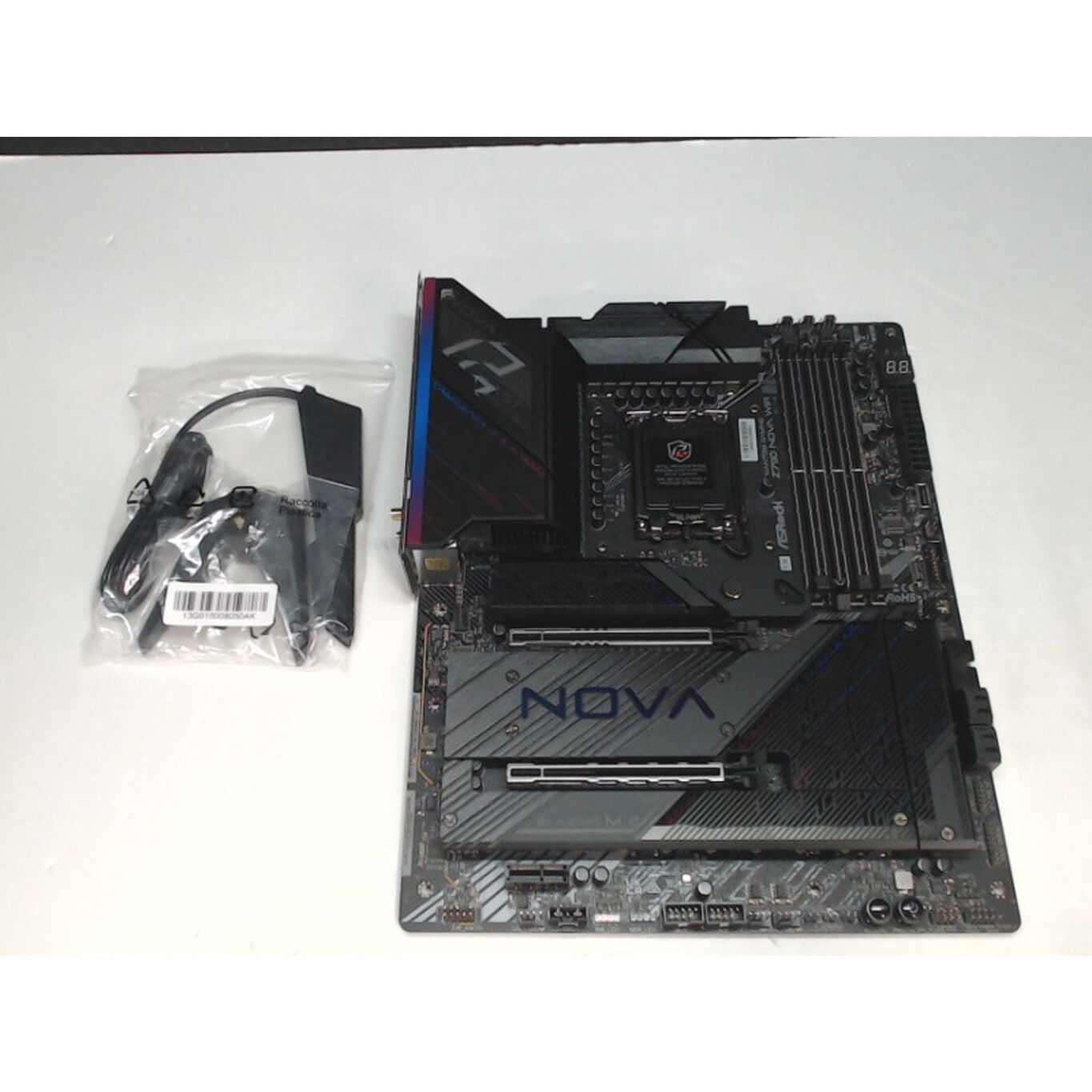 中古 ASRock Z790 Nova WiFi (Z790 1700 ATX DDR5) 175346 （364220