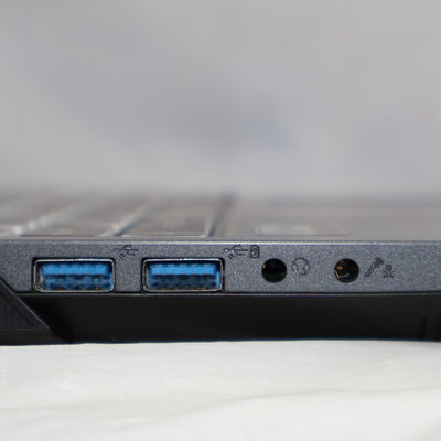 【通販センター】中古  THIRDWAVE GALLERIA UL7C-R37(11800H/16G/NV1T/note)(Intel Core i7 13700HX/16GB DDR5 (PC5)/SSD2TB/なし/NVIDIA GeForce RTX 4070 8GB Laptop GPU/15.6/1920x1080/Wi-Fi/W11H64 MAR) 194593 