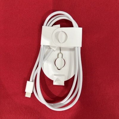 【静岡東瀬名店】中古  【国内版SIMフリー】Apple iPhone16e ブラック 256GB MD1T4J/A 176680 