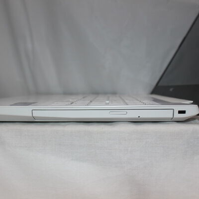 【通販センター】中古  NEC LAVIE Note Standard NS300/NAW PC-NS300NAW-E3(Intel Core i3 8145U/4GB/HDD1TB/DVD Writer/オンボード/15.6/1920x1080/Wi-Fi/W11H64 MAR) 185975【7/2大決算値下げ!】 