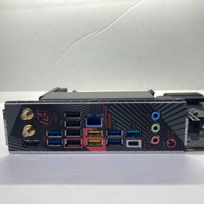 【千葉店】中古  ASRock B650 PG Lightning WiFi (B650 AM5 ATX DDR5) 3250005430 
