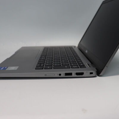 【札幌店】中古  DELL Latitude 5320 (Intel Core i7 1185G7 3.0GHz/16GB/SSD256GB/-/-/13.3/1920x1080/Wi-Fi/WEBCAM/W11H64) 176585 