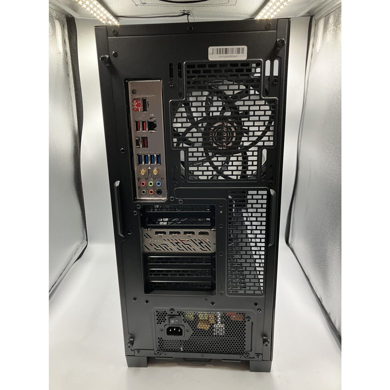 中古 Frontier(Ryzen 7 7800X3D/32GB/SSD2TB/RX7800XT/W11H