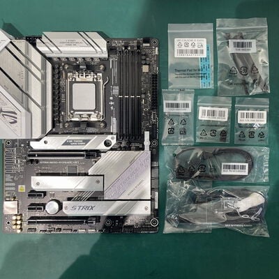 【浦添城間店(沖縄)】中古  ASUS ROG STRIX B650-A GAMING WIFI (B650 AM5 ATX DDR5) 168290 