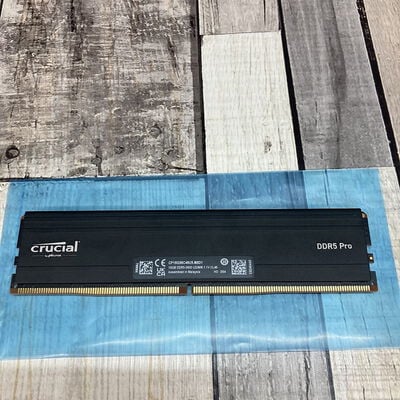 【広島店】中古  Crucial CP16G56C46U5.M8D1（DDR5 PC5-44800 16GB） 3320005037 