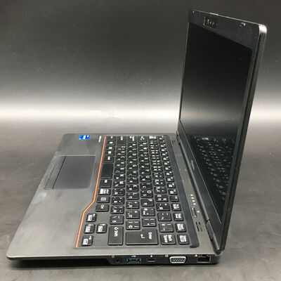 【佐賀南部バイパス店】中古  FUJITSU FMVU38022(i5-1145G7/8GB/SSD256GB/-/W10P) 5250000388 