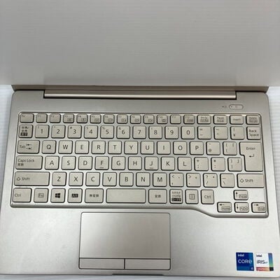 【秋葉原本店】中古  fujitsu (i5-1135G7/8GB/SSD256GB/W11H) 3410014797 