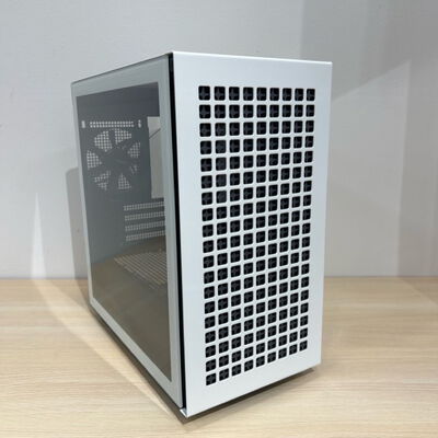 【静岡東瀬名店】中古  DEEPCOOL CH370 WH(mATX ｶﾞﾗｽ WH) 5140000879 