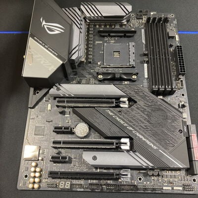 【大宮店】中古  ASUS ROG STRIX X570-E GAMING(X570 AM4 ATX) 140038 