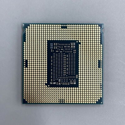 【熊本浜線店】中古  INTEL Core i7 8700 (1151/3.20GHz/12M/C6/T12) 136198 