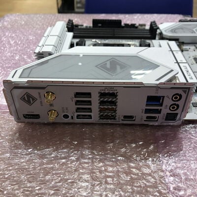 【宮崎恒久店】中古  ASRock X870 Steel Legend WiFi (X870 AM5 ATX DDR5) 172202 