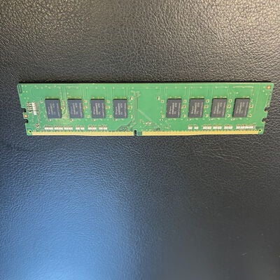 【浦添城間店(沖縄)】中古  PC4-17000 8GB デスクトップ用_ 184884 