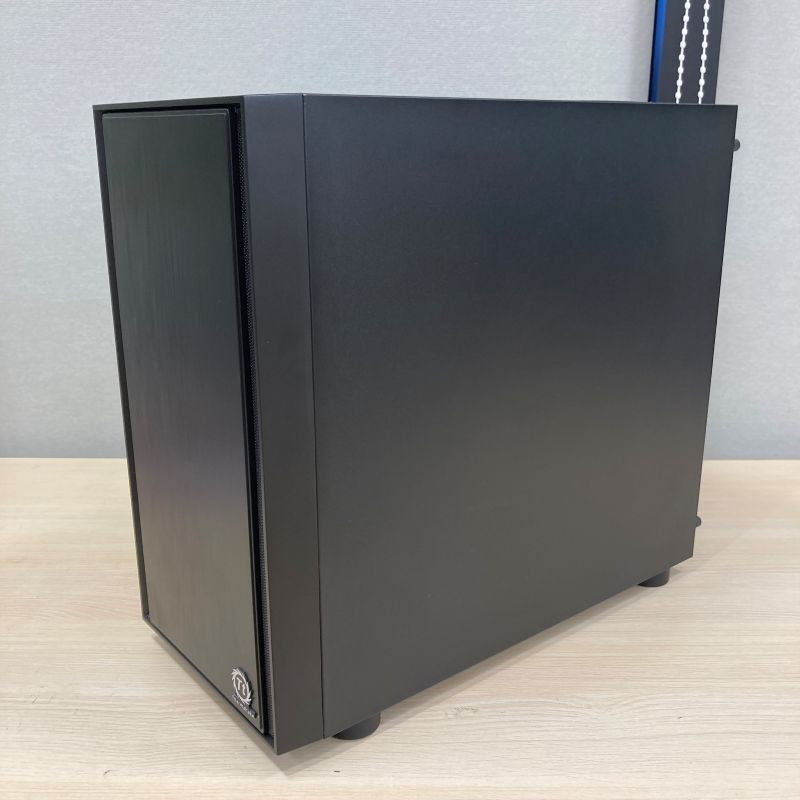 中古 自作PC (i7 13700KF/32GB/SSD1TB/なし/RTX4060Ti 8GB/W11P